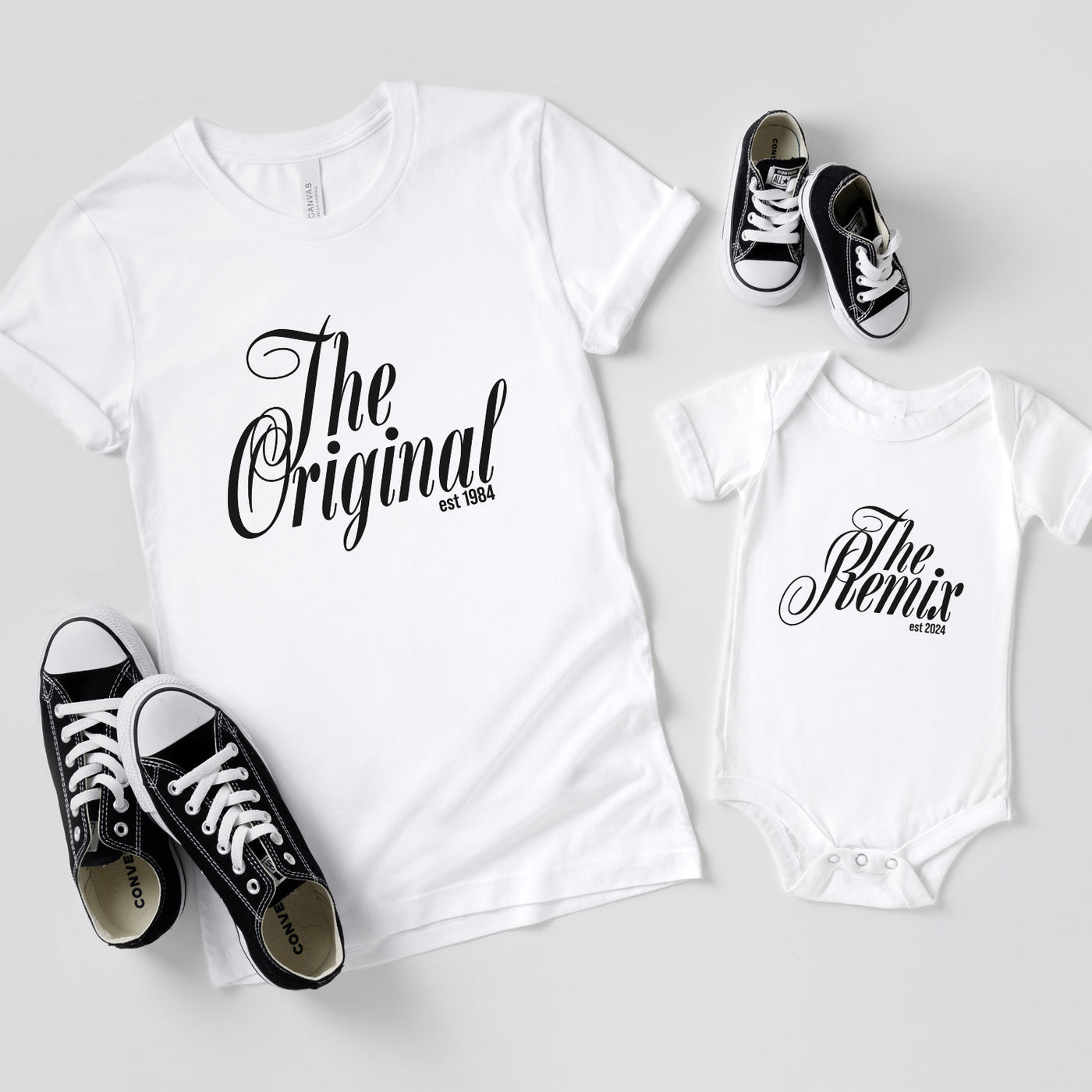 Papa Baby Partnerlook Shirts Vater Sohn Geschenk Mama Tochter Outfit The Original The Remix Babybody bedruckt und personalisiert Vatertag